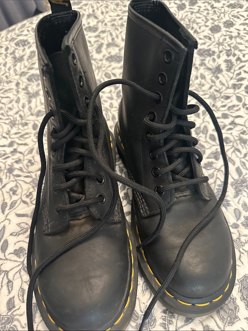 Black Lace-Up Leather Boots with Yellow Stitching Doc Martins - Picture 4 of 5